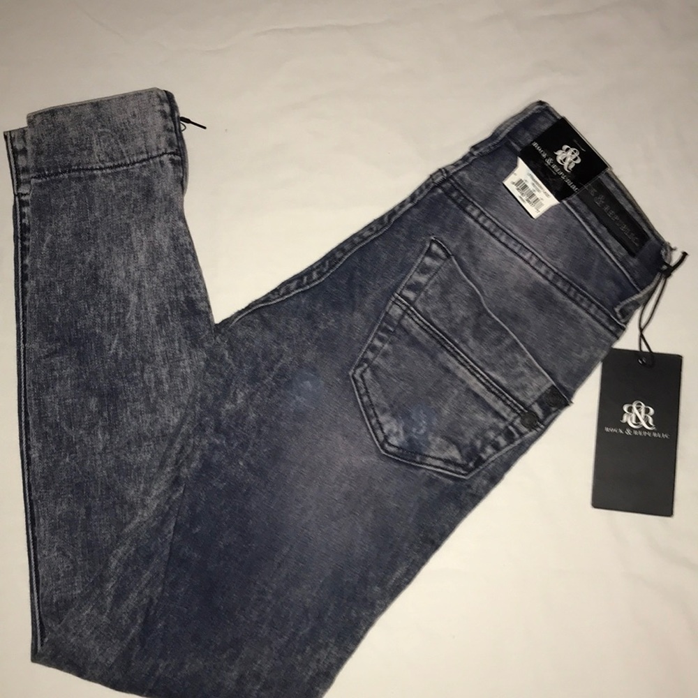 NWT Juniors size 0 Rock & Republic skinny jeans